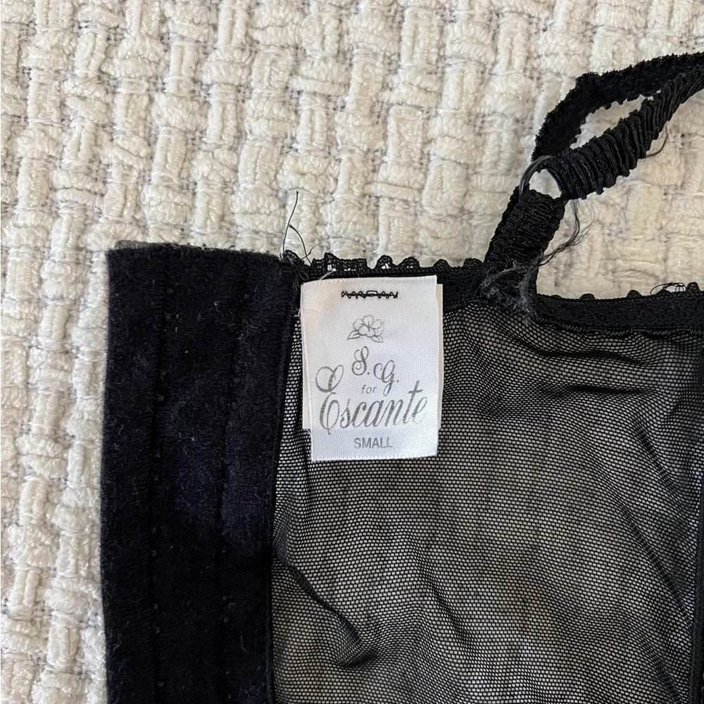 SOLD VINTAGE Black Lace Bustier Crop Top - Picture 5 of 7